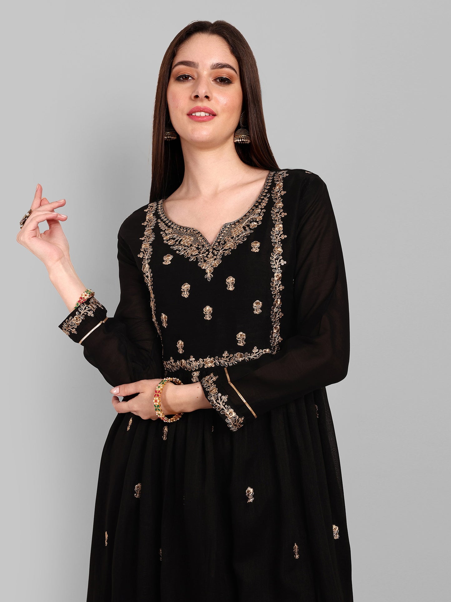 Women Embroidered Vichitra Silk kurta Pant set